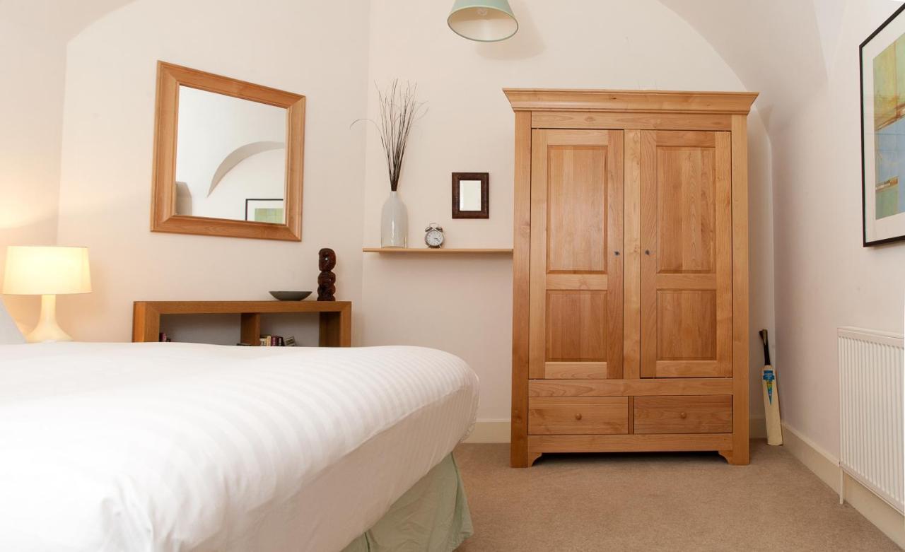 Loch Ness Moat House Apartments Fort Augustus Luaran gambar